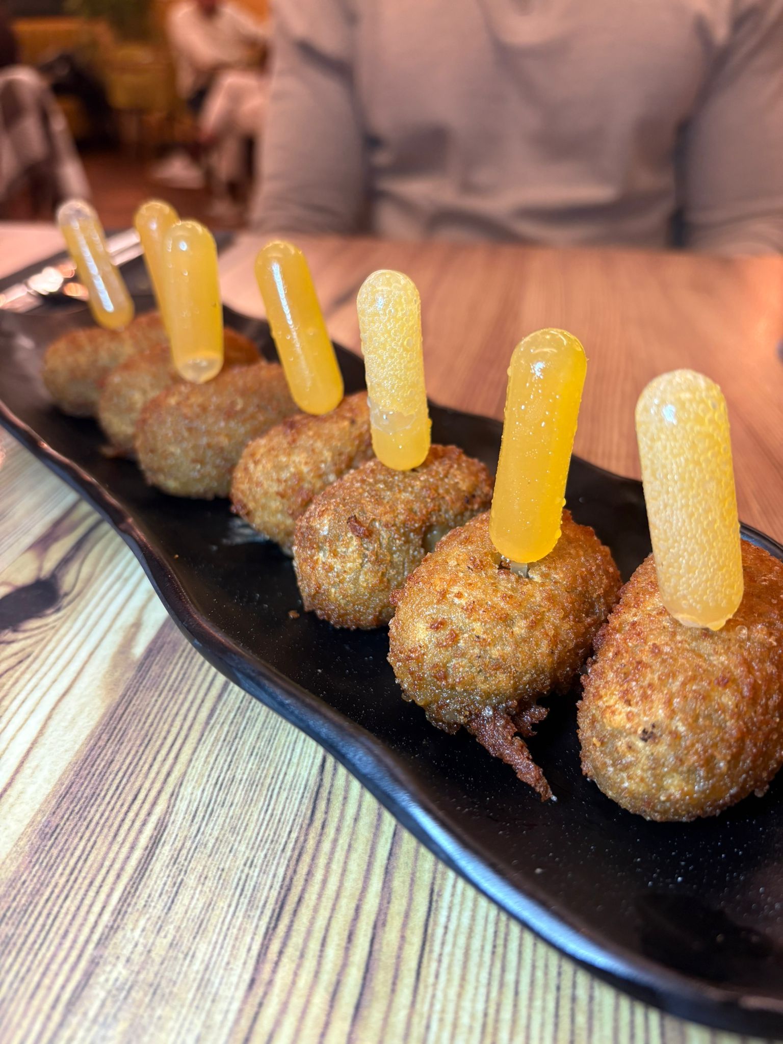 La creadora de contenidos Ana Isabel Pareja recomienda un restaurante que invita a quedarse en Sevilla Este - Gastronomía y Moda