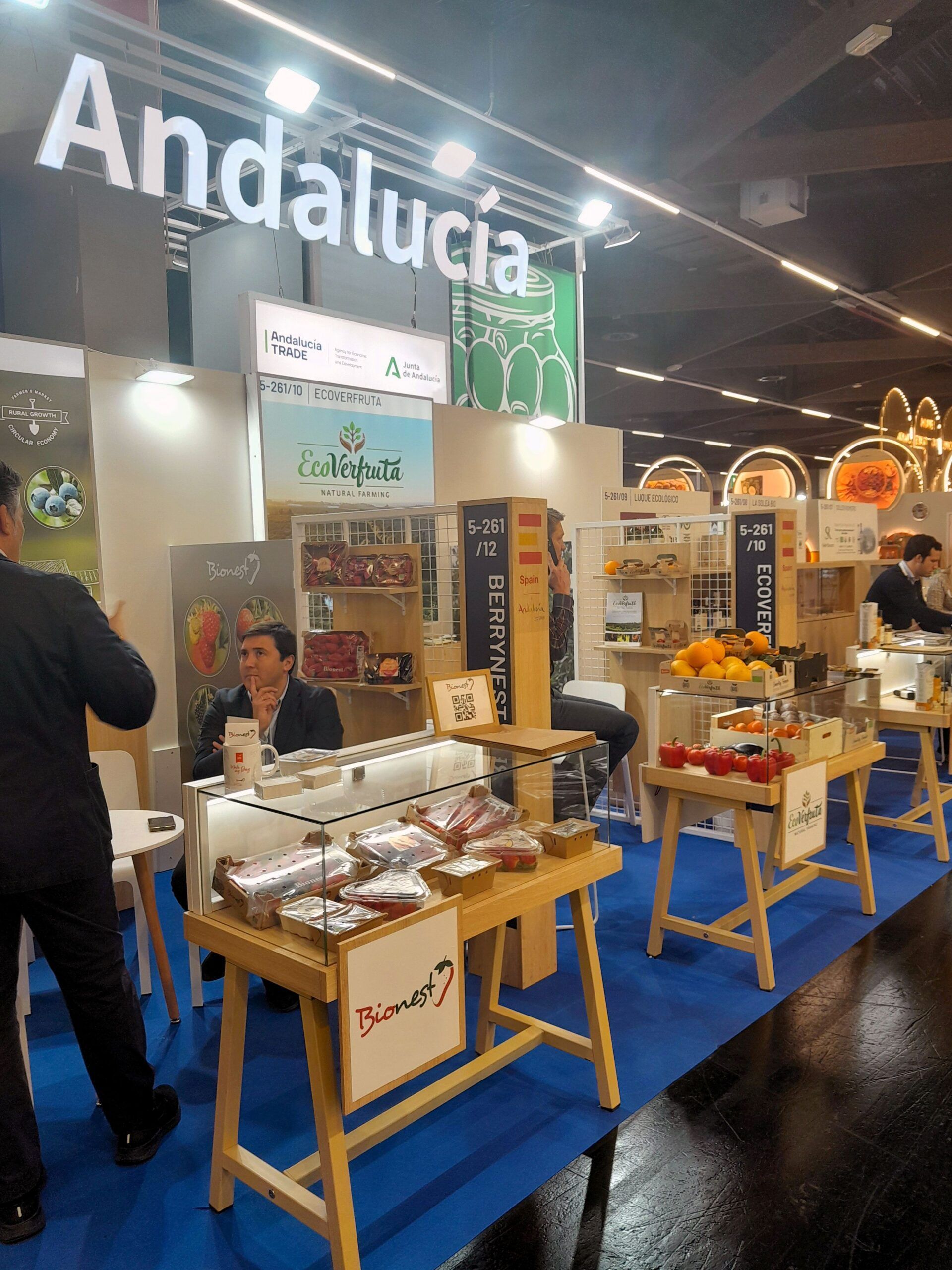 Andalucía TRADE impulsa los alimentos ecológicos andaluces en BioFach 2026 y refuerza su liderazgo en Alemania - Gastronomía y Moda