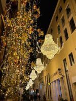 Murcia enciende la Navidad con el corazón por los afectados por la DANA - Gastronomía y Moda