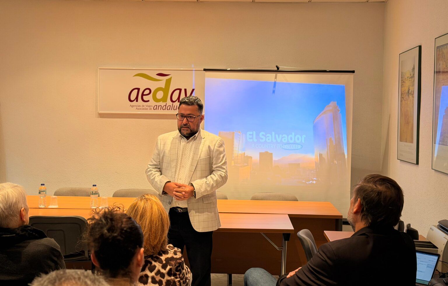 El Salvador se presenta en Málaga como destino emergente para el viajero andaluz - Gastronomía y Moda