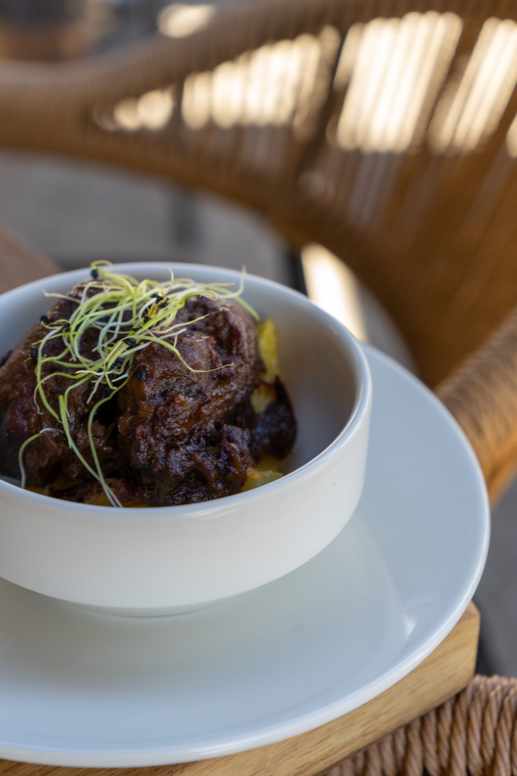 La Bernarda estrena nueva terraza en Sevilla y renueva su propuesta gastronómica - Gastronomía y Moda