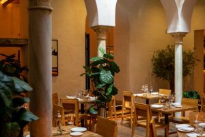 Casa Cuna abre en Sevilla: cocina mediterránea con producto y sofisticación en una espectacular casa palacio del siglo XIX - Gastronomía y Moda