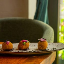 Casa Cuna abre en Sevilla: cocina mediterránea con producto y sofisticación en una espectacular casa palacio del siglo XIX - Gastronomía y Moda