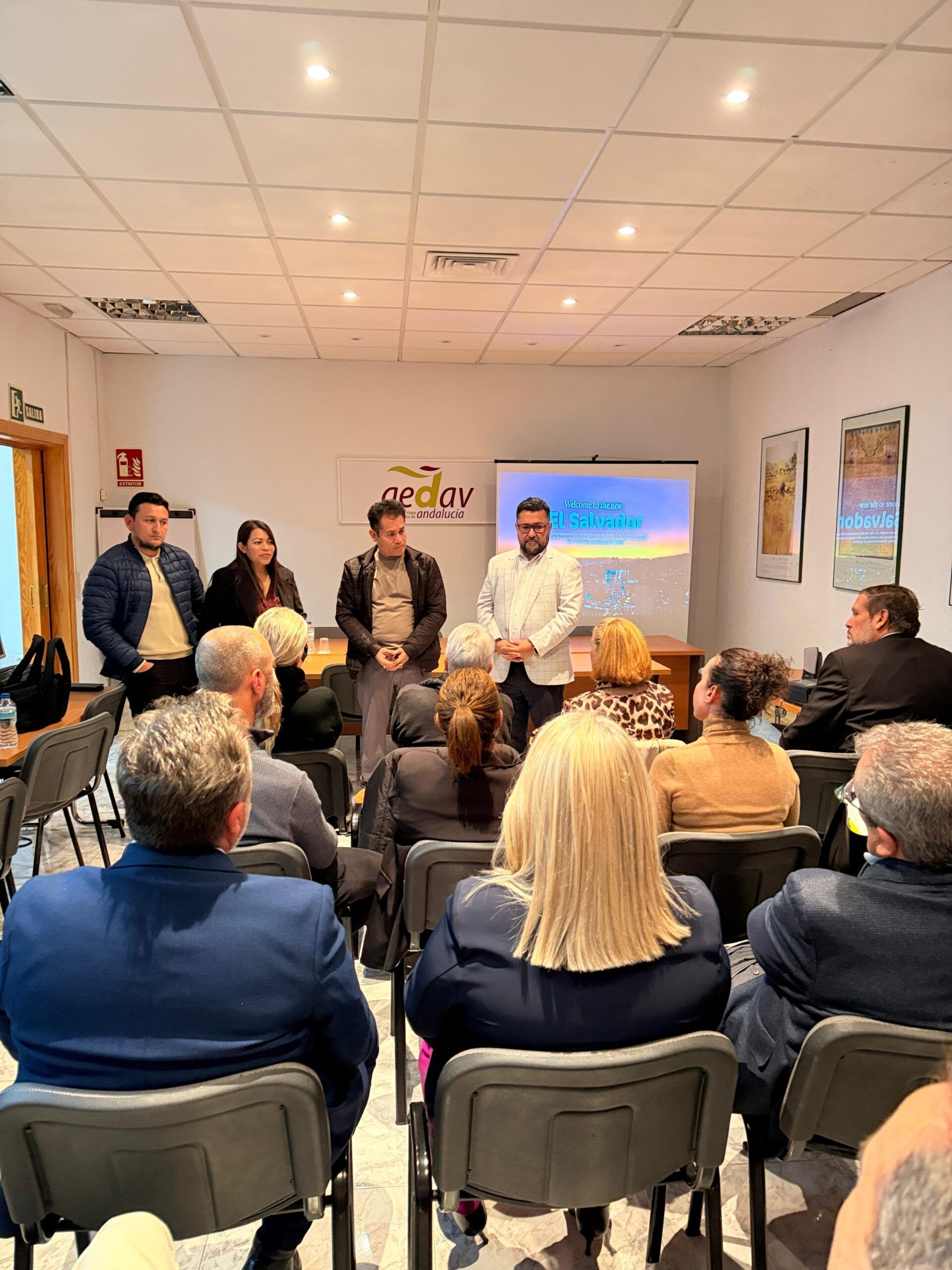 El Salvador se presenta en Málaga como destino emergente para el viajero andaluz - Gastronomía y Moda