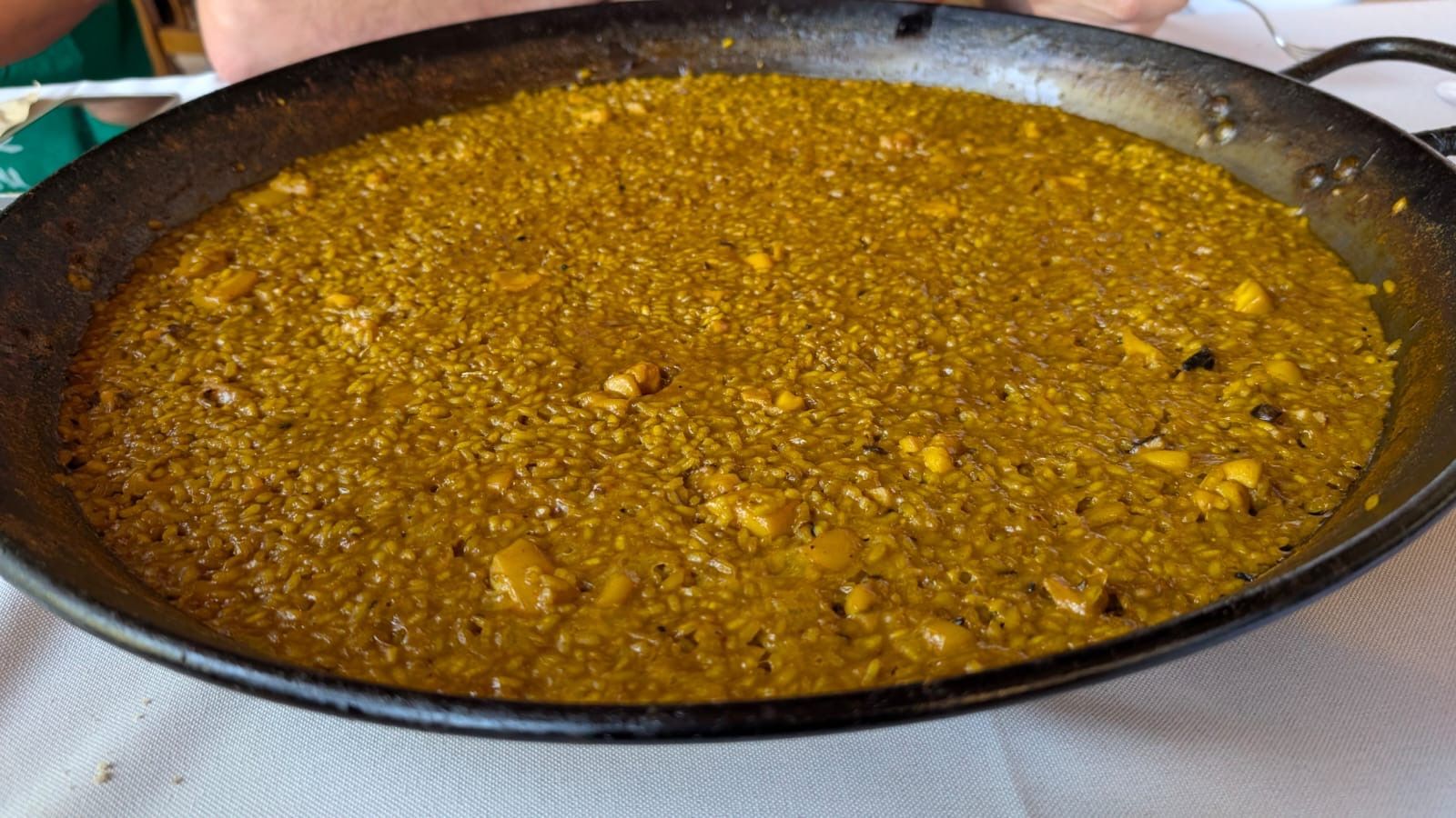 Restaurante S’Espartar, donde la tradición y el trato llegan al "Cum laude" - Gastronomía y Moda
