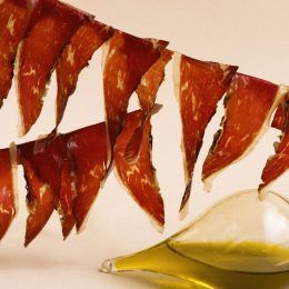 OLÉOLÁ, una experiencia con alma flamenca - Gastronomía y Moda