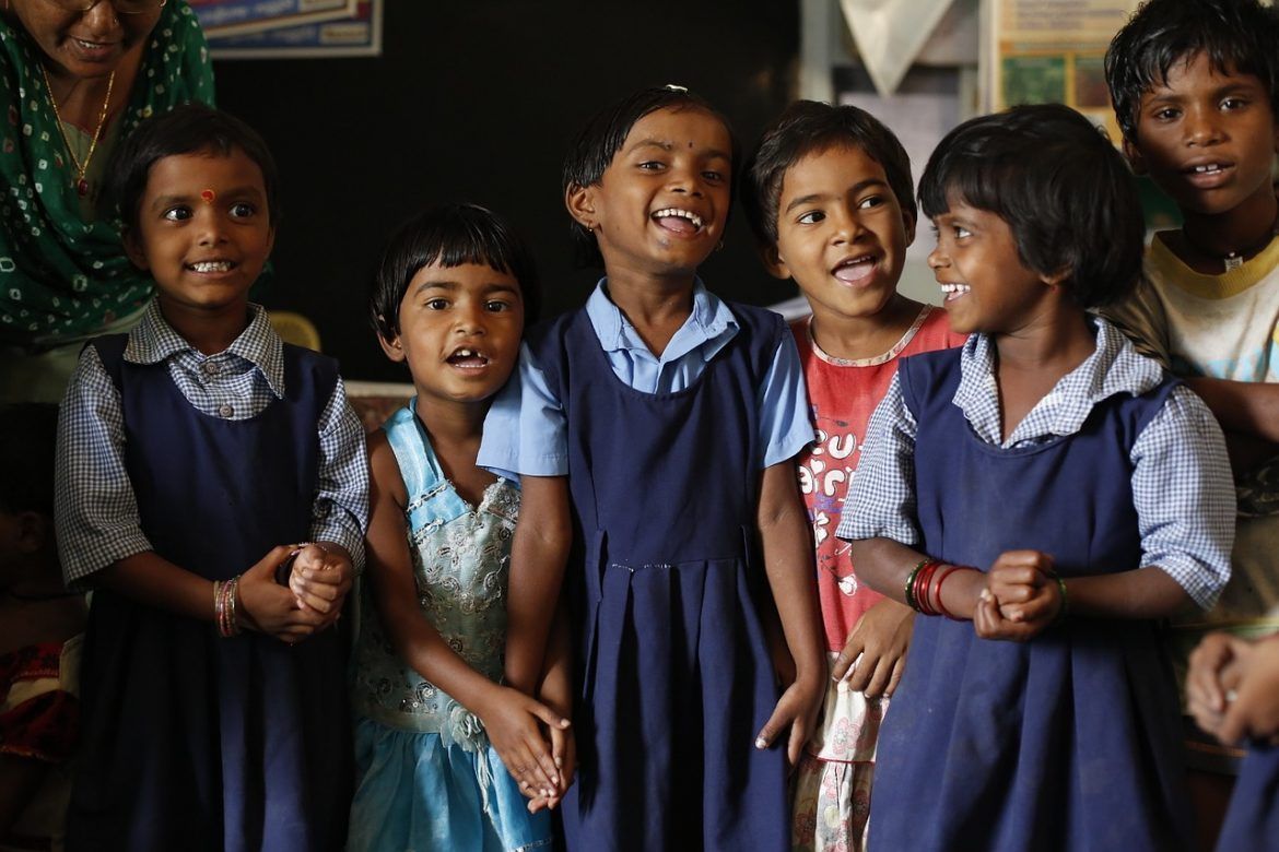 La importancia de la educación en valores para construir una sociedad más justa e igualitaria La importancia de la educación en valores para construir una sociedad más justa e igualitaria - Gastronomía y Moda