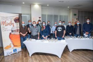 ‘Miel La Chiripita’, de Moya, se lleva el premio a la ‘Mejor miel de Gran Canaria 2021’ - Gastronomía y Moda