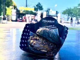 The President conquista Sevilla con su espectacular One Million Wagyu en The Champions Burger - Gastronomía y Moda