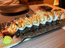La influencer Ana Isabel Pareja descubre el restaurante japonés que sorprende en Sevilla por su nivel y detalle - Gastronomía y Moda