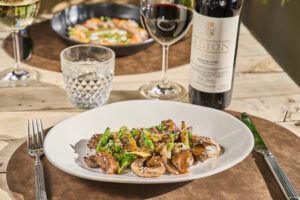 Barbillón Marbella estrena temporada y se consolida como uno de los grandes destinos gastronómicos frente al Mediterráneo - Gastronomía y Moda