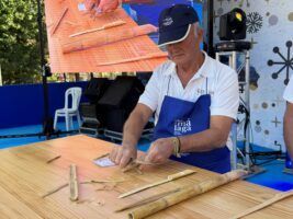 La Gran Feria Sabor a Málaga celebra una gran espetada solidaria con 40 kilos de sardinas - Gastronomía y Moda