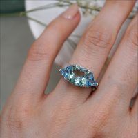 Luce anillo con 'pedrusco' Dlujo Jewel sin necesidad de dejarte el sueldo - Gastronomía y Moda