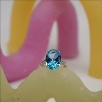 Luce anillo con 'pedrusco' Dlujo Jewel sin necesidad de dejarte el sueldo - Gastronomía y Moda