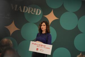 Díaz Ayuso se vuelca con los alimentos de proximidad con la campaña 'Para Navidad, regala Madrid' - Gastronomía y Moda