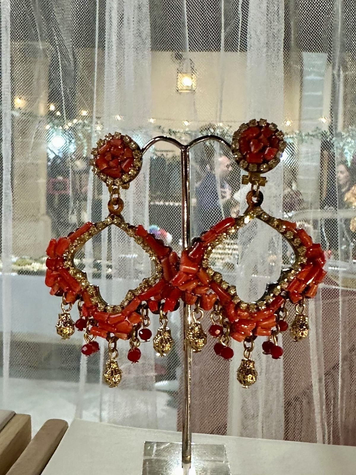 Los pendientes que marcan tendencia en la Pasarela Flamenca Tío Pepe 2026 están en Casa Márquez - Gastronomía y Moda