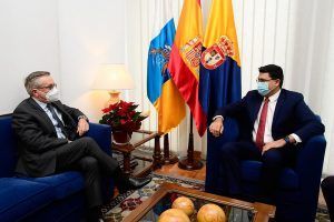 La embajada de Kazajstán, uno de los países más grandes del mundo, se interesa por el turismo de Gran Canaria - Gastronomía y Moda