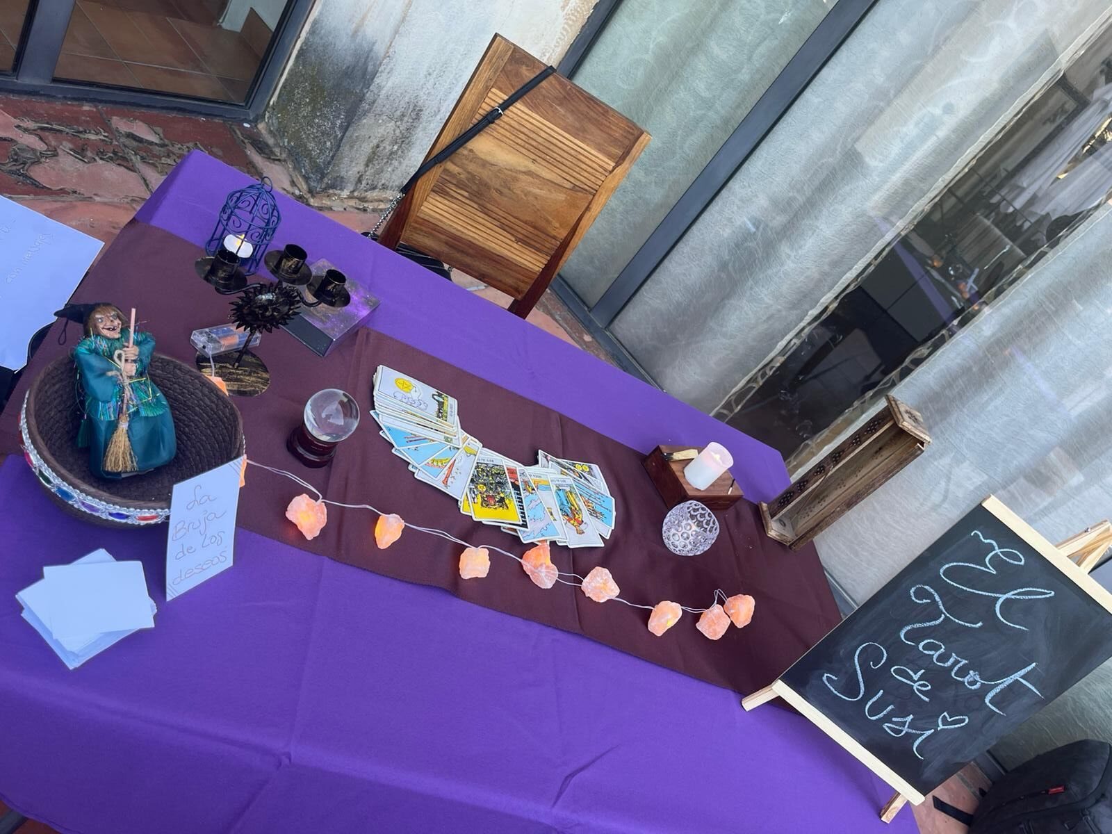 El Tarot de Susi convierte cualquier celebración en una experiencia inolvidable con su exclusivo Tarot Corner para eventos - Gastronomía y Moda