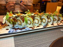 La influencer Ana Isabel Pareja descubre el restaurante japonés que sorprende en Sevilla por su nivel y detalle - Gastronomía y Moda
