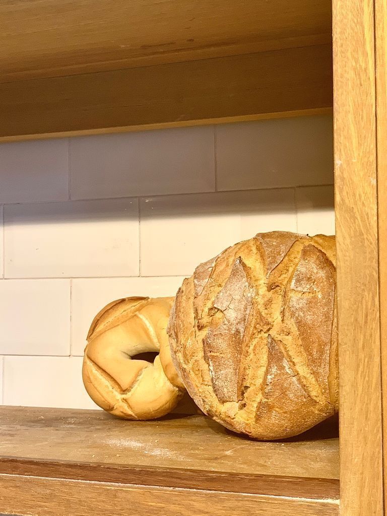 Fans Coffee & Bakery, el sabor de origen en la cafetería más pop de Madrid ☕ - Gastronomía y Moda