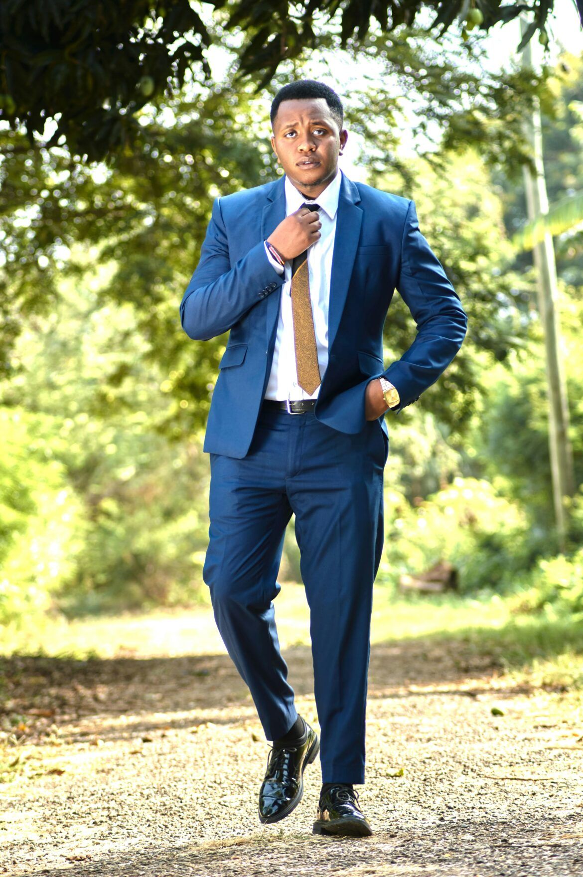 Traje azul: qué tono elegir según la ocasión Traje azul: qué tono elegir según la ocasión - Gastronomía y Moda