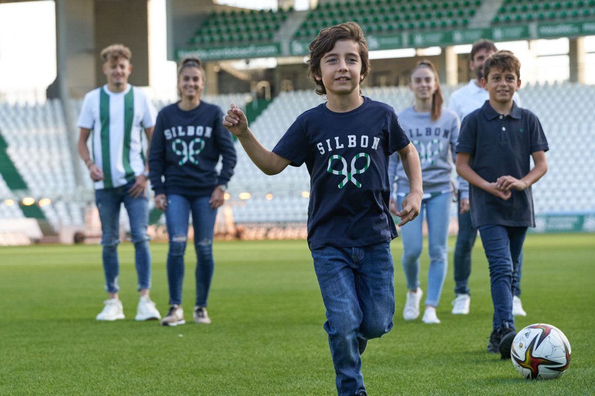Silbon y el Córdoba Club de Fútbol lanzan una campaña para llenar El Arcángel de blanquiverde en la final de Copa RFEF - Gastronomía y Moda