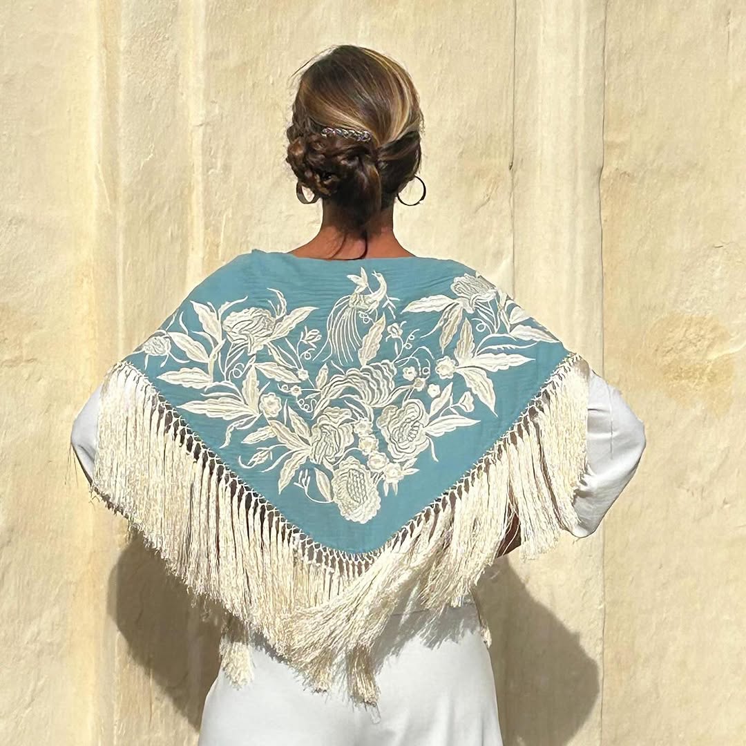 Así son los mantoncillos de Casa Márquez que las flamencas originales tienen ya en sus armarios - Gastronomía y Moda
