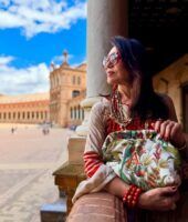 Loop Astrid tiene el bolso de mano que no puede faltar en tu outfit - Gastronomía y Moda