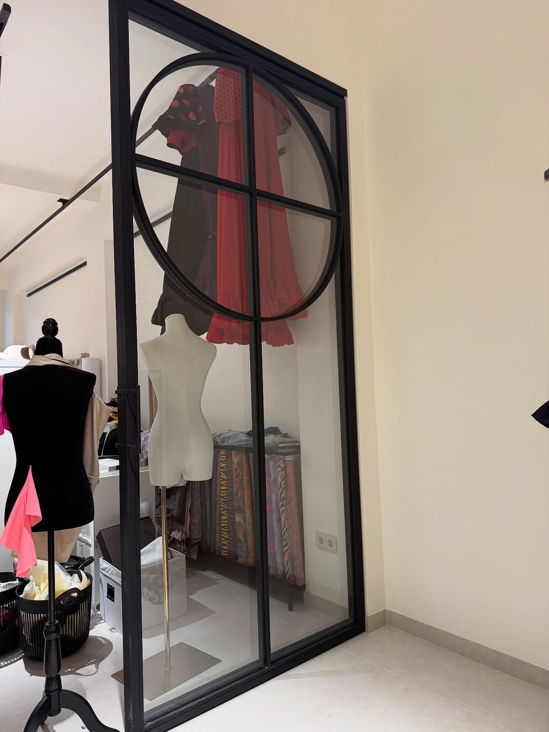Carmen Fitz prepara un nuevo proyecto de moda casual e invitadas que marcará un antes y un después en su universo creativo - Gastronomía y Moda
