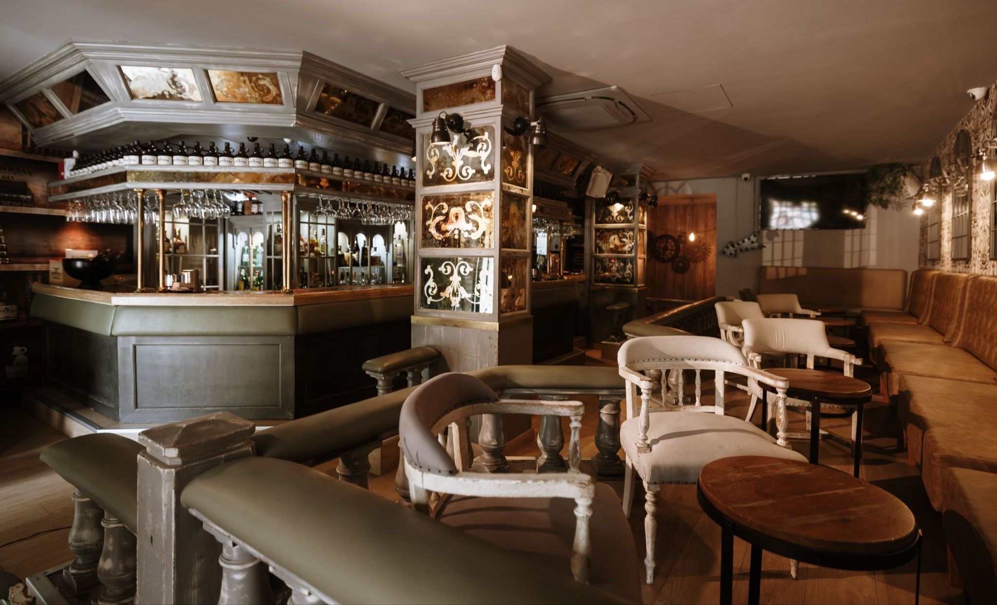 La Gintonería de Candilón: casi 40 años convirtiendo el gin-tonic en un ritual en Madrid - Gastronomía y Moda