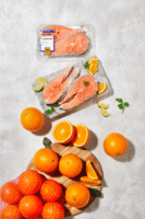 Lidl avanza en su compromiso con la sostenibilidad: Incorpora bandejas de pescado hechas con un 80% de plástico reciclado en todo su surtido - Gastronomía y Moda