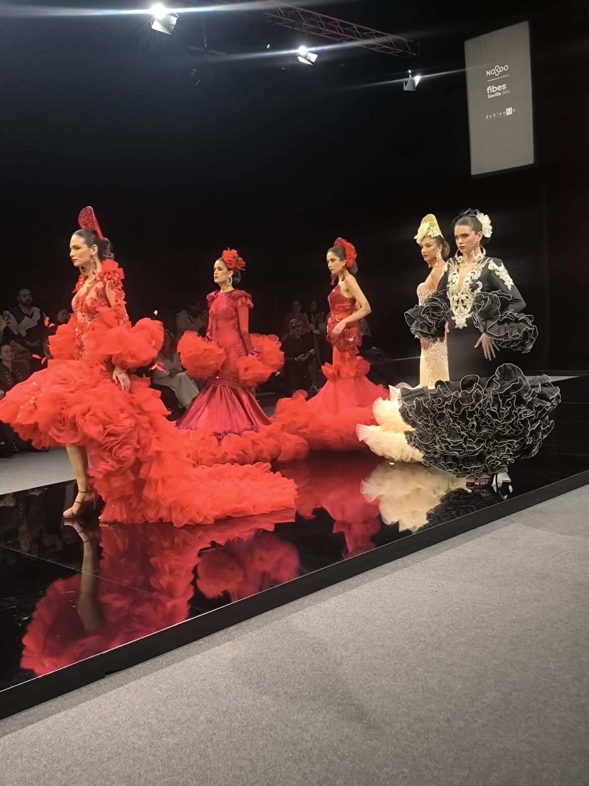 Málaga refuerza su proyección creativa en SIMOF Sevilla con el talento de su moda flamenca - Gastronomía y Moda