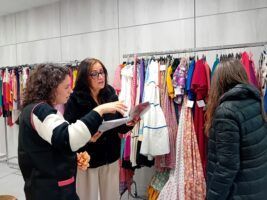 La moda flamenca de SIMOF conquista Japón, Estados Unidos e Italia desde Sevilla - Gastronomía y Moda