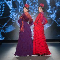 Apoteósica vuelta a la pasarela de la moda flamenca de la mano de We Love Flamenco. Rocío Olmedo: ‘La Feria vuelve para las reinas’. Foto: Aníbal González© - Gastronomía y Moda