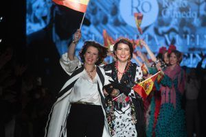 Apoteósica vuelta a la pasarela de la moda flamenca de la mano de We Love Flamenco. Rocío Olmedo: ‘La Feria vuelve para las reinas’. Foto: Aníbal González© - Gastronomía y Moda