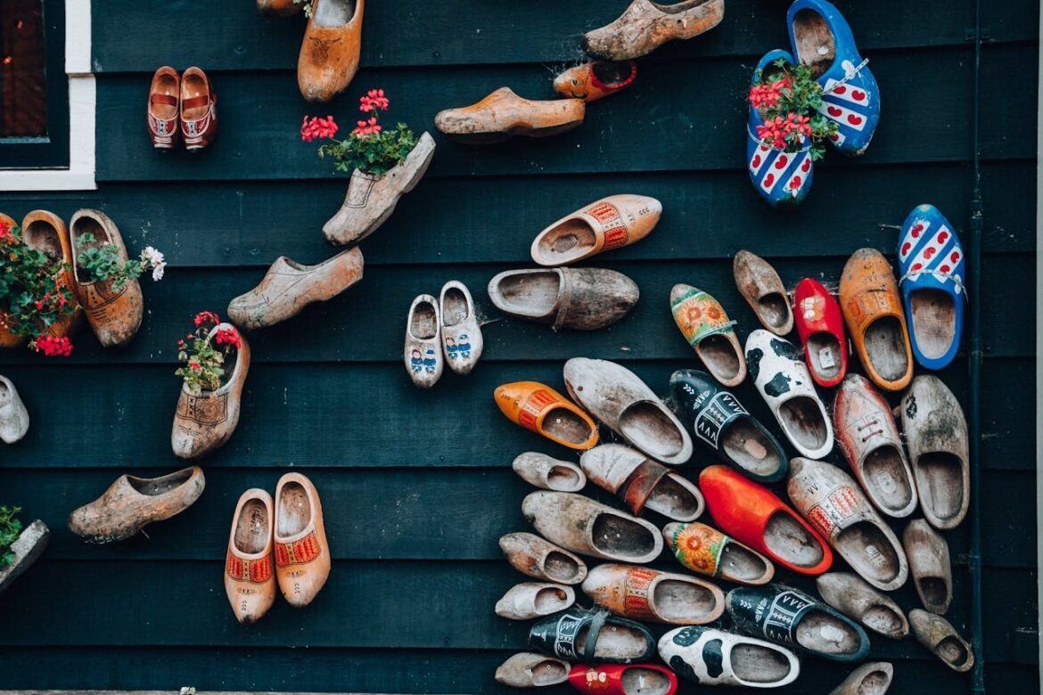 Tendencias en zuecos de mujer, ¿qué va a estar de moda este año? Tendencias en zuecos de mujer, ¿qué va a estar de moda este año? - Gastronomía y Moda
