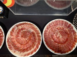 Cristo Muñoz Montes, el Maestro cortador de jamón con varios premios Guinness - Gastronomía y Moda