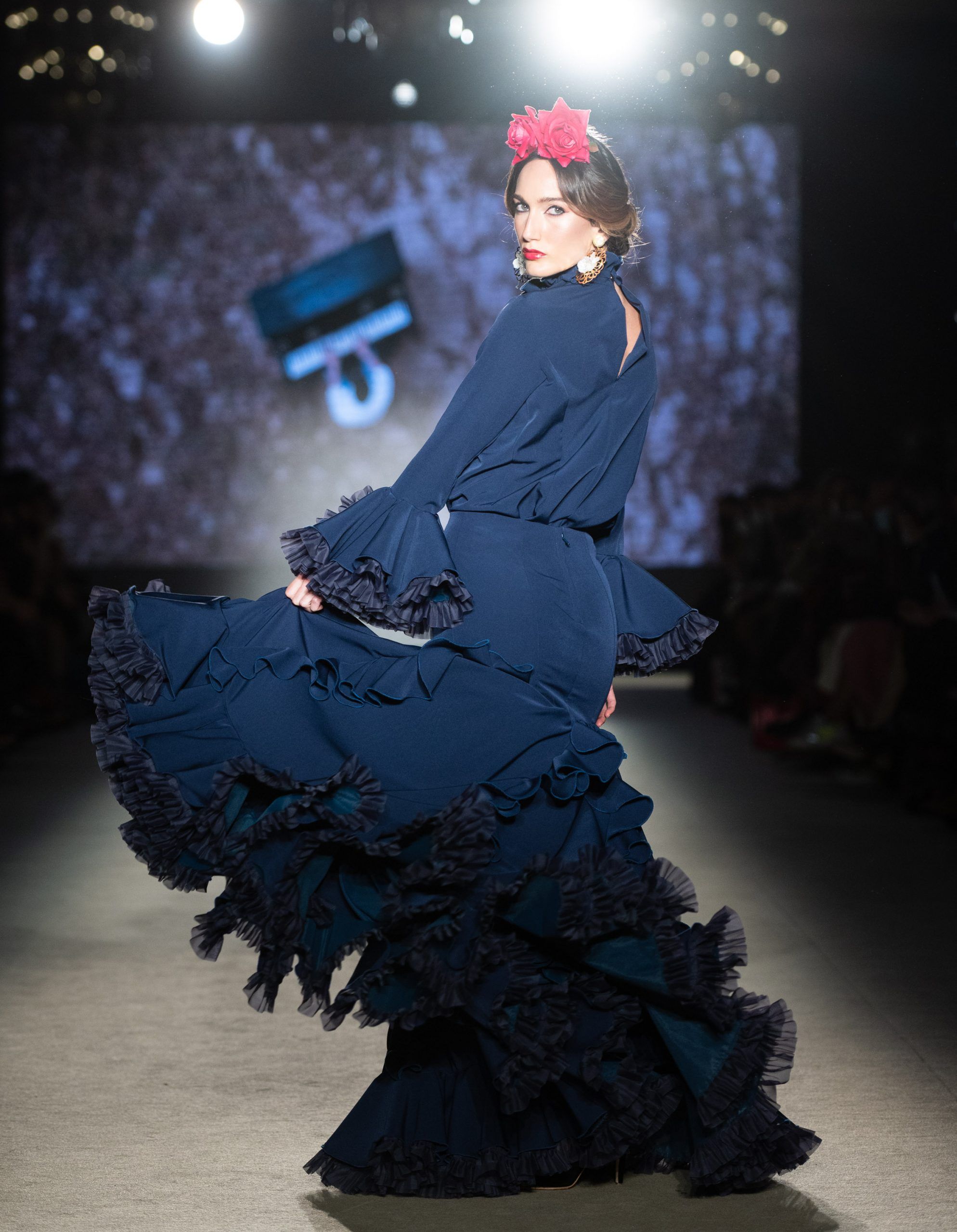 Apoteósica vuelta a la pasarela de la moda flamenca de la mano de We Love Flamenco. Rocío Márquez: ‘Por ti’. Foto: Aníbal González© - Gastronomía y Moda