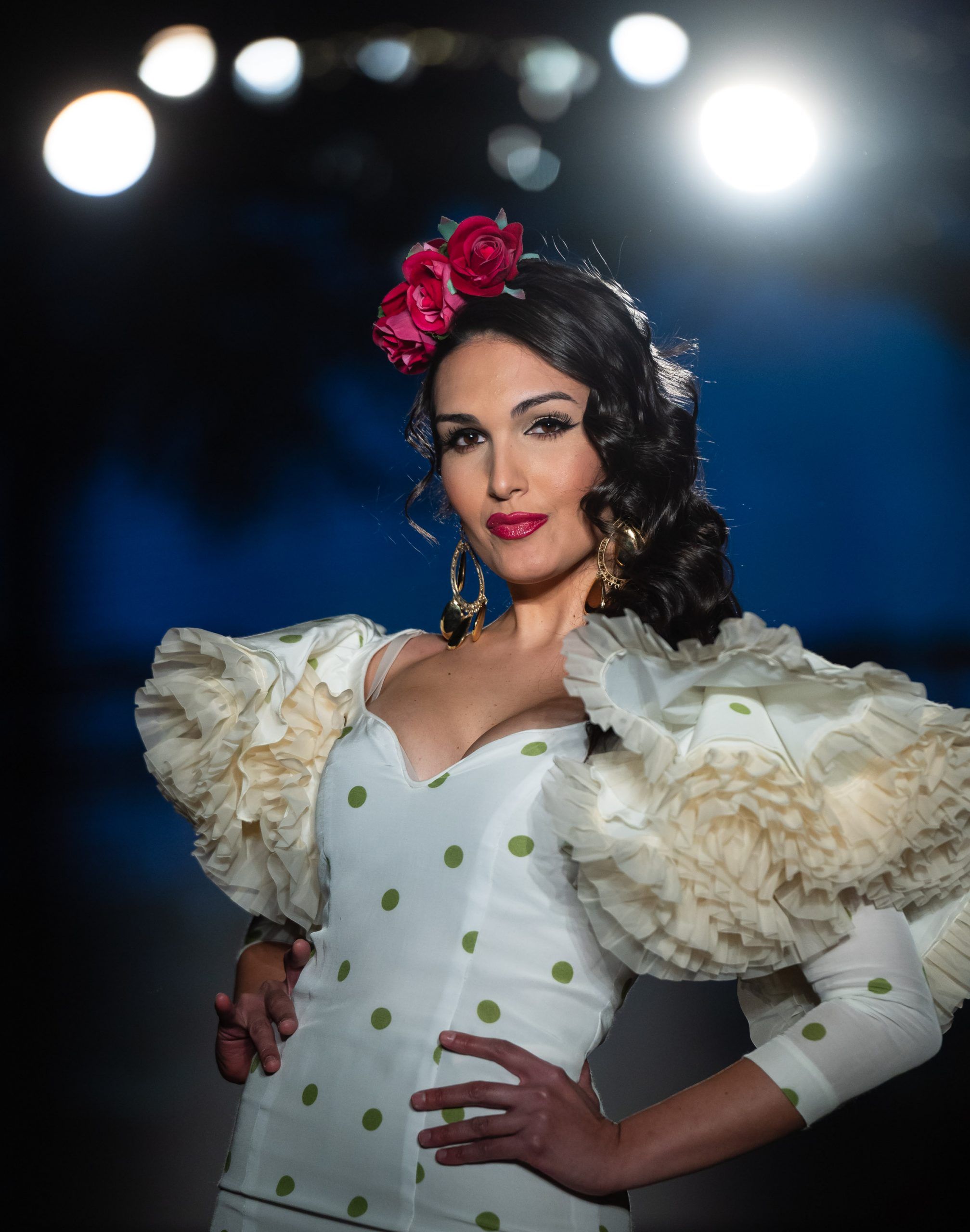 Apoteósica vuelta a la pasarela de la moda flamenca de la mano de We Love Flamenco. Rocío Márquez: ‘Por ti’. Foto: Aníbal González© - Gastronomía y Moda