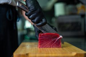La Bernarda estrena “Fuera de Carta” con un exclusivo menú dedicado al atún rojo en Sevilla - Gastronomía y Moda