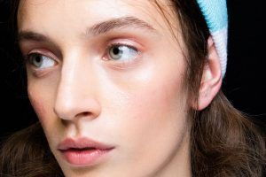 Necesitas incluir el retinol en tu rutina de belleza diaria, te explicamos por qué y cómo hacerlo con un serum efectivo y accesible - Gastronomía y Moda