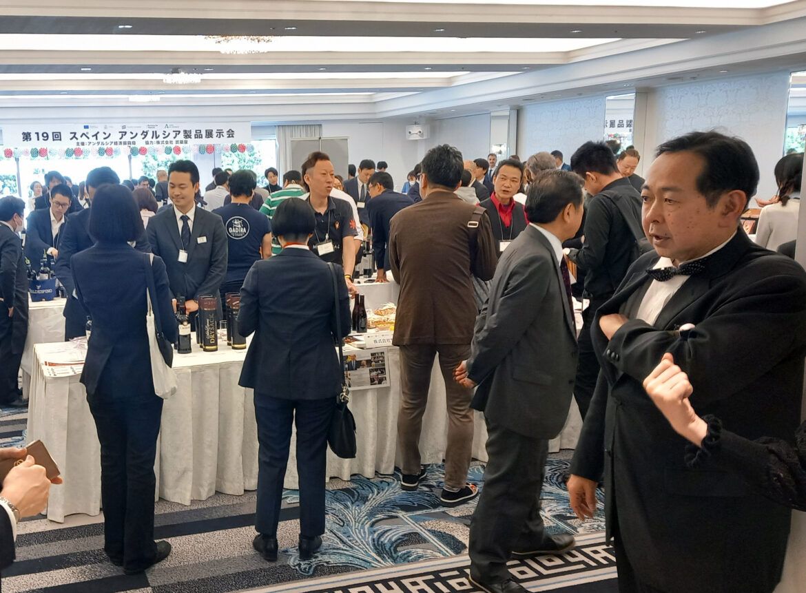 Andalucía conquista Japón con un gran showroom gastronómico ante más de 200 profesionales en Tokio Andalucía conquista Japón con un gran showroom gastronómico ante más de 200 profesionales en Tokio - Gastronomía y Moda
