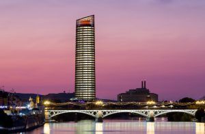 TORRE SEVILLA amplía su infraestructura de recarga para vehículos eléctricos con 7 cargadores universales - Gastronomía y Moda