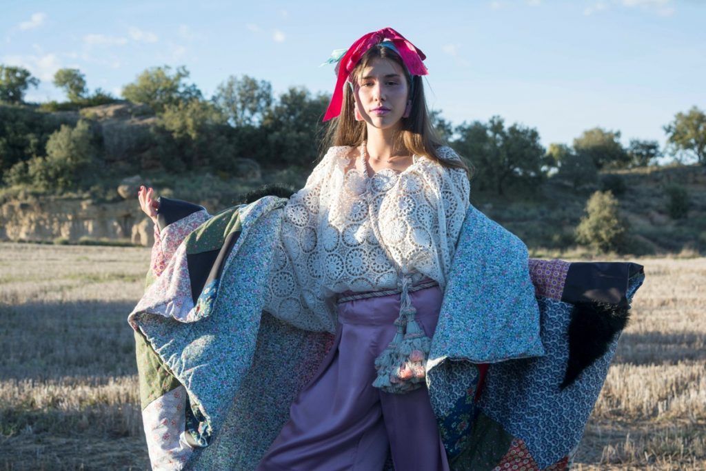 Adela Alfaro: la firma española que materializa el costumbrismo añorado en sus diseños y creaciones - Gastronomía y Moda
