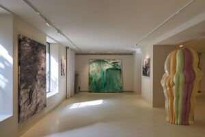 Nude Project entra en el mundo del arte con La Masía Gallery y ficha a Urvanity Projects para revolucionar Barcelona - Gastronomía y Moda