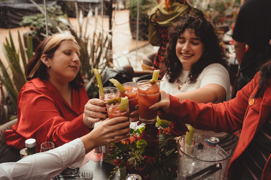 Absolut y TABASCO se unen para lanzar un vodka picante que promete revolucionar los cócteles - Gastronomía y Moda
