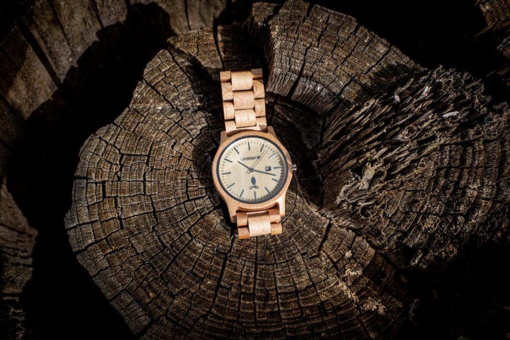 Relojes de madera para él y para ella by Livegens - Gastronomía y Moda