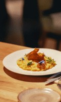 Papúa Colón, la jungla gastronómica que convirtió Plaza de Colón en un destino imprescindible de Madrid - Gastronomía y Moda