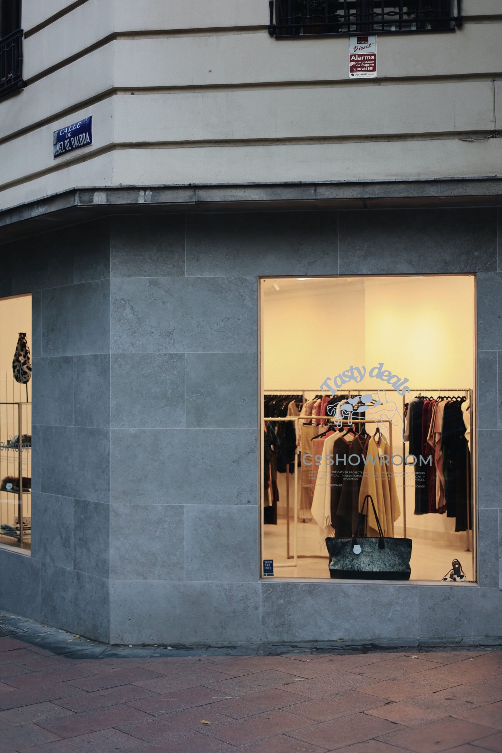 Coshowroom inaugura "Ayala 50", su nueva tienda en el barrio de Salamanca de Madrid - Gastronomía y Moda