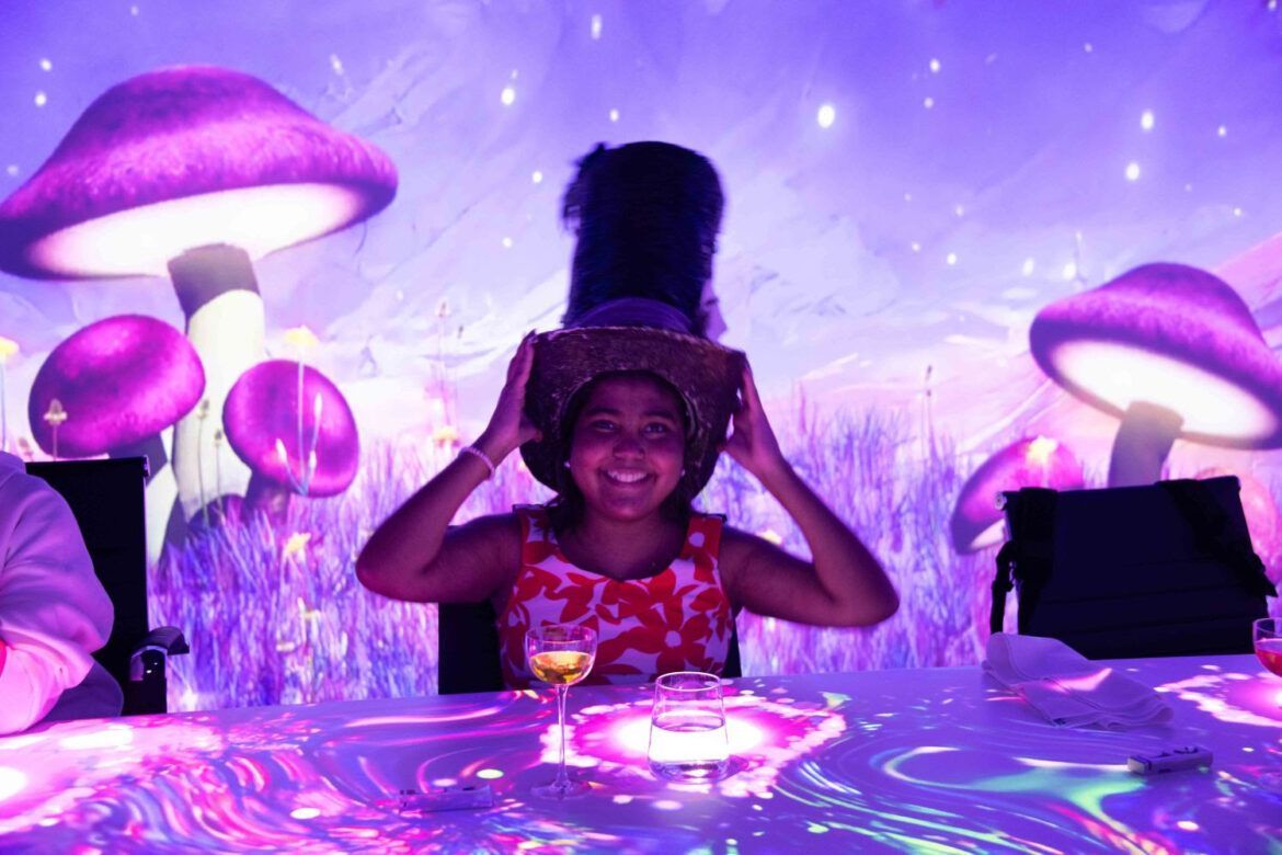 El restaurante Sinestesia ofrece una experiencia gastronómica única a los niños y adolescentes de la Fundación Aladina - Gastronomía y Moda